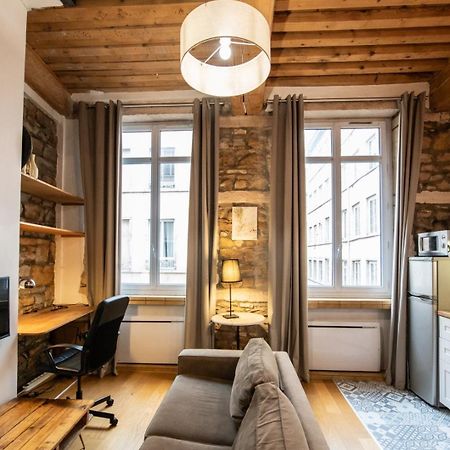 Le Petit Imbert - Studio Chaleureux Et Cozy Lione Esterno foto