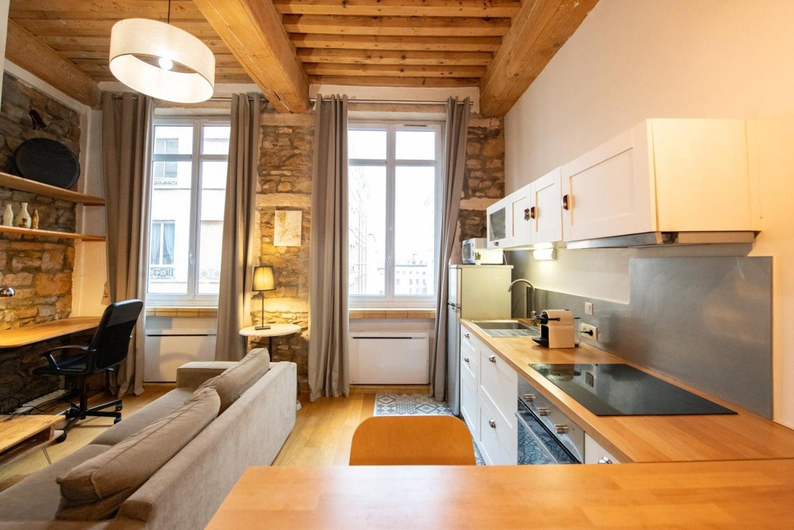 Le Petit Imbert - Studio Chaleureux Et Cozy Lione Esterno foto