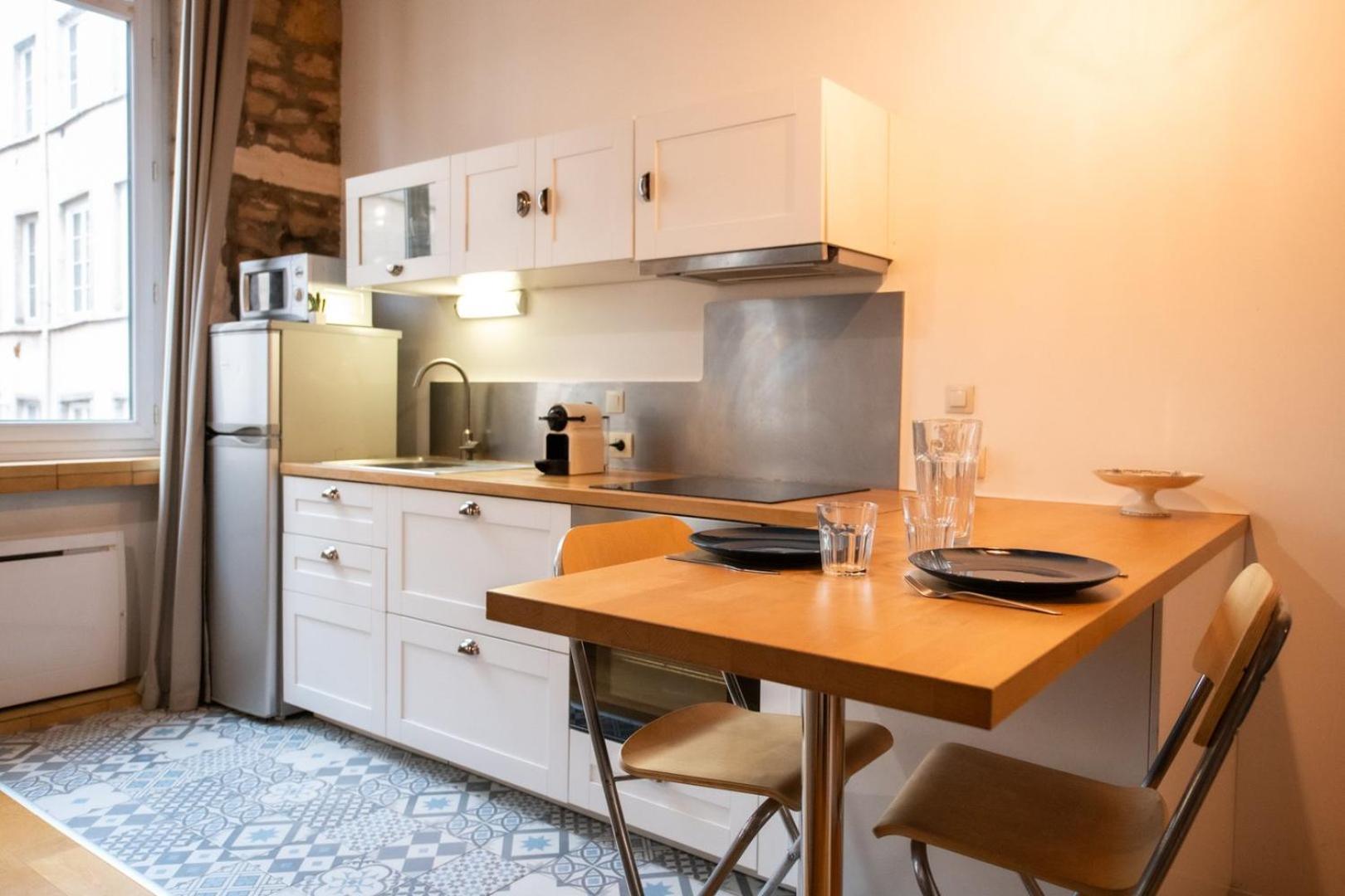 Le Petit Imbert - Studio Chaleureux Et Cozy Lione Esterno foto