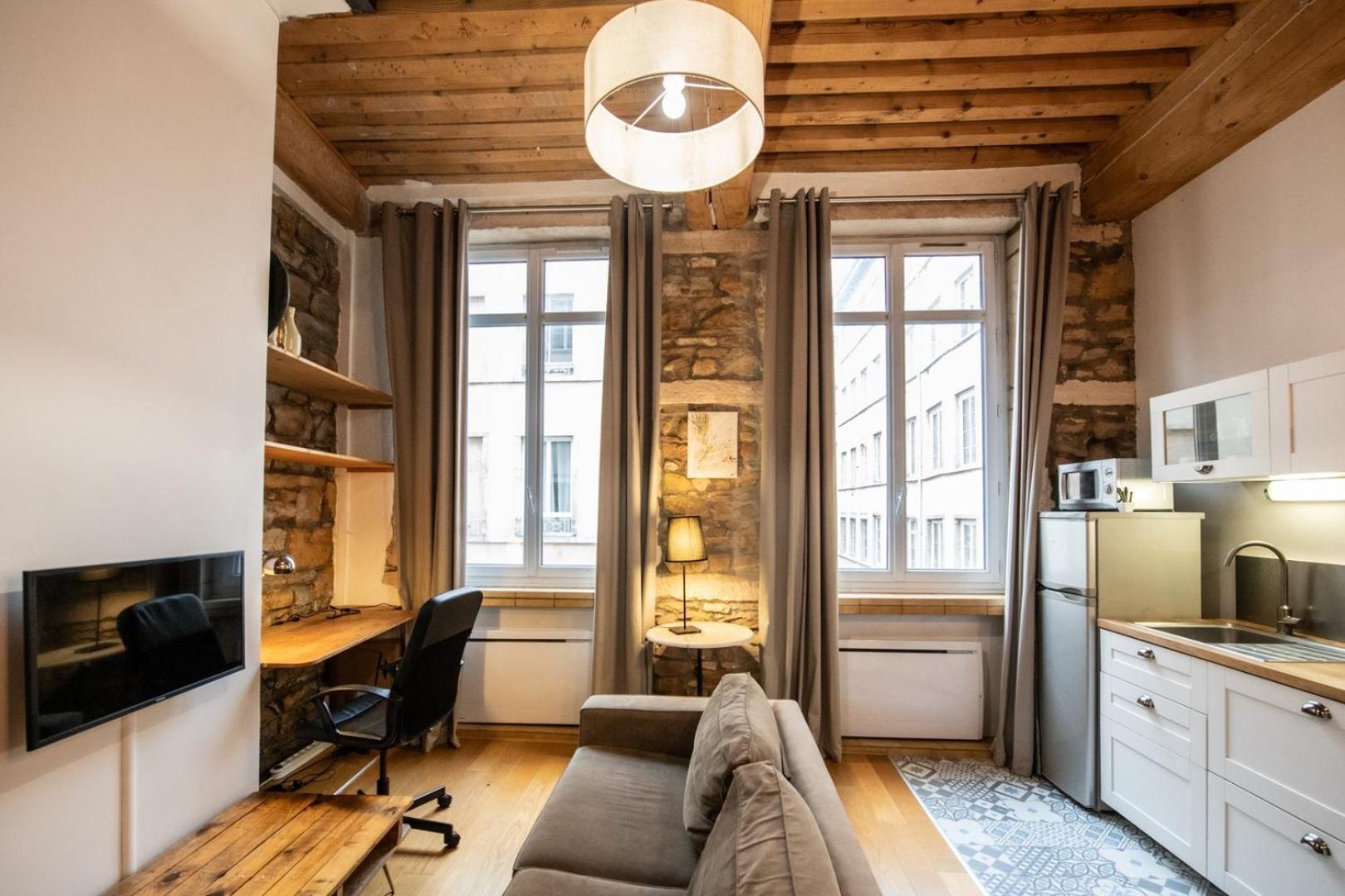 Le Petit Imbert - Studio Chaleureux Et Cozy Lione Esterno foto